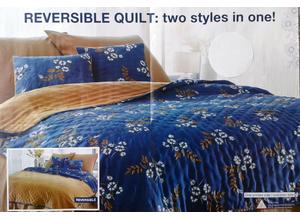 NEW Reversible Floral Quilt two styles in one.Padded 60g/m2 ( 160 x 160cm)  Pillow cases not included.  Can be posted.