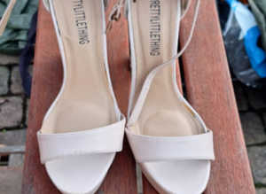 Pretty Little Thing Size 6 Ladies Shoes