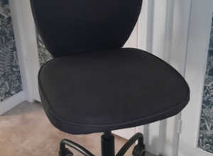 Desk chair