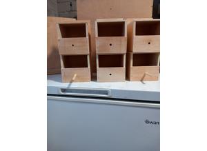 6 finch nest boxes