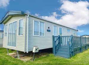 Stunning Static Caravan With Decking On The South Coast For Sale! 2 Minute Walk To The Beach