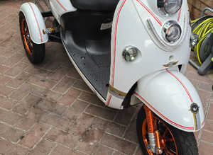 NEW Batt. 60V 85Ah Greenpower. 50mls. 28St. 2 People Mobility Scooter