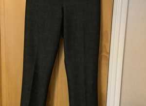Minute petite ladies/teens black trousers