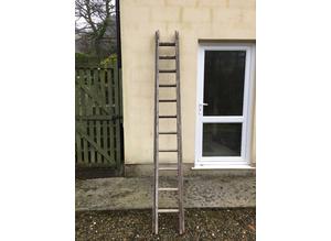 Wooden ladder, two section goes to 4.2m