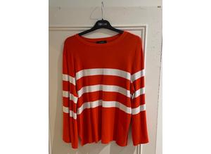 M&S coral Women knitted top UK 18, EUR 46, never worn