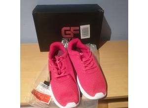 BRAND NEW - BOXED - NEVER WORN - Size 10