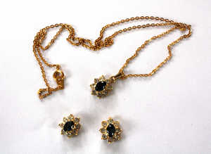 Gold Tone Faux Sapphire Crystal Necklace with Matching Stud Earrings.Can be posted