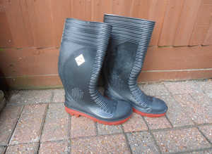 BRAND NEW DUNLOP Acifort Steel Toe Cap Wellingtons size 7