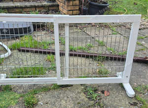 Trixie Dog safety/door/stairs barrier