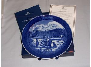 2004 Royal Copenhagen Christmas Plate - Boxed - Perfect condition