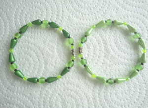 Handmade Pair of Green, Teardrop Bead, Elasticated Bracelets