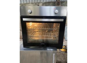 Lamona built in electric oven
