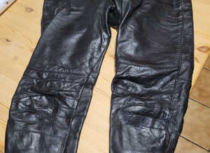 Ladies Leather Motorcycle Trousers.