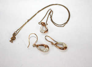 9.25 Marked, Gold Plated  22cm Length Necklace & Earrings