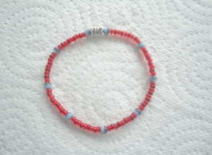 Handmade Red Glass Seed Bead Elasticated Bracelet.