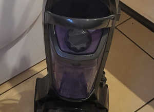 Upright carpet washer