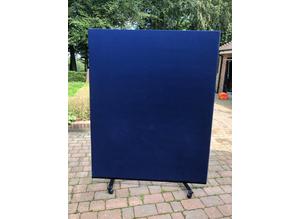 Large moveable pin board