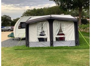 DOMETIC 330 INFLATABLE AWNING