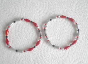 Handmade Pair of Red & White Teardrop Bead Elasticated Bracelets.