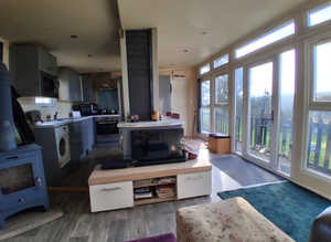Freehold plot modern lodge may take p/x boat
