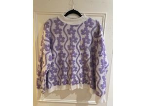 White and purple jumper size 14