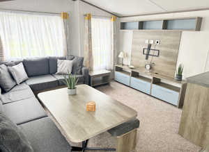 **REDUCED Caravan for sale 2 bedrooms with 2 fishing lakes country park**