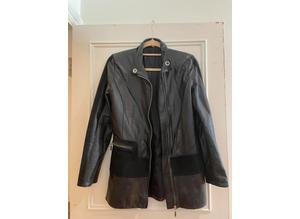 Women real leather zipped jacket with one pocket, size M