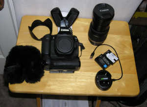 Black Canon Camera EOS 90D EFS 18-200 lens,Sennheiser MKE 440 wind screen bag battery +Sigma 18-35mm f1.8 Art lens