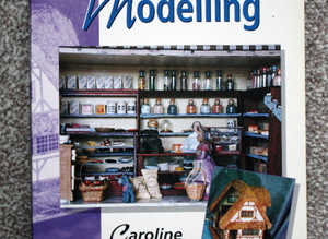 Small-scale Modelling by Caroline Osborn (Paperback, 2000)
