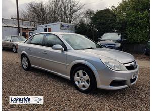 Vauxhall Vectra 1.8 Litre Petrol Manual 5 Door Hatchback, New MOT, Just Serviced, Clean Condition, Full Service History, Only 2 Owners.