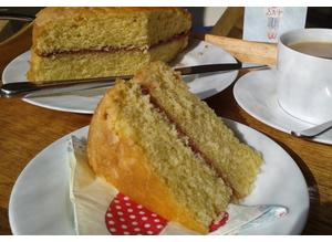 Hampshire Country Markets for genuinely home-made, home-baked, fresh sweet & savoury dishes