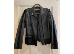 Women real leather zipped jacket with one pocket, size S, black