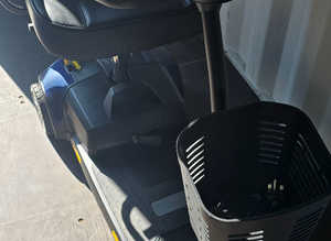 6 Months Old. 4mph Opens & Folds. Carboot Mobility Scooter.