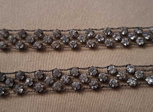 Antique paste trim