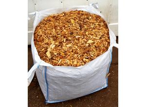 FRESHLY CHIPPED LOG WOODCHIP WOOD CHIP FOR PLAY AREAS, GARDENS, CHICKEN RUNS, HORSE ARENAS & PATHS