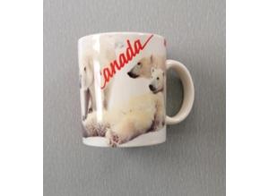 'Canada Wildlife' Tea/Coffee Mug.  Depicting a Polar Bear.
