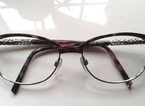 Specsavers Women's Spectacles Twiggy by Aurora size 54cm17 bridge,arm 100cm +case Like new. Can be posted.