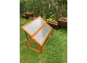 G.Grow Wooden Cold Frame