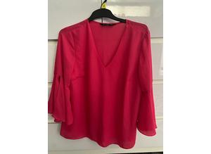 F&F lovely fashionable top size 14