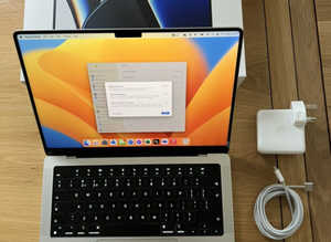 2021 Apple MacBook Pro  M1 Pro  14 Inch  512GB SSD  16GB RAM  Silver with receipt and warranty from Apple