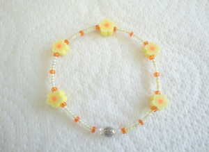 Handmade Yellow Polymer clay Flower Bead & Seed Bead Elasticated Bracelet.