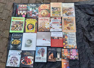 Job Lot Modern Cookbooks Etc x 23