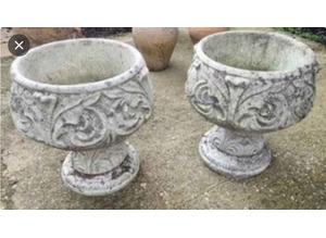 Cast concrete garden pot x1  (one sold)