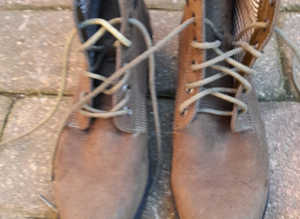 Ladies Brown Suede Boots Size 4 As New