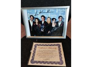 FRIENDS, Photo with 5 x Genuine/Real Cast Autographs/Signatures & Certificate of Authenticity