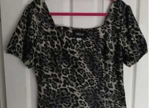 Collectif Animal Print Top (UK 20) (Free Postage)