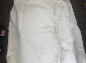 Irvy wedding dress