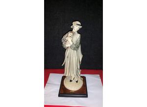 FLORENCE Giuseppe Armani Figurine Lady