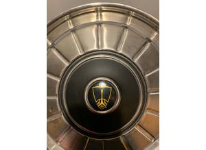Rover P6 hubcaps open to offers