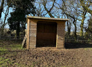 Field shelter